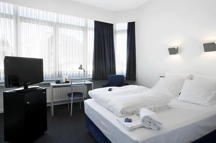 Argus Hotel